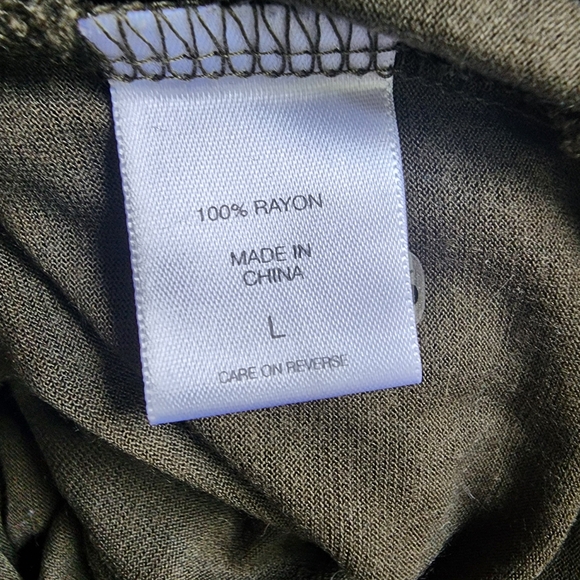 2 Large shirts - soho and A New Day - Picture 9 of 9